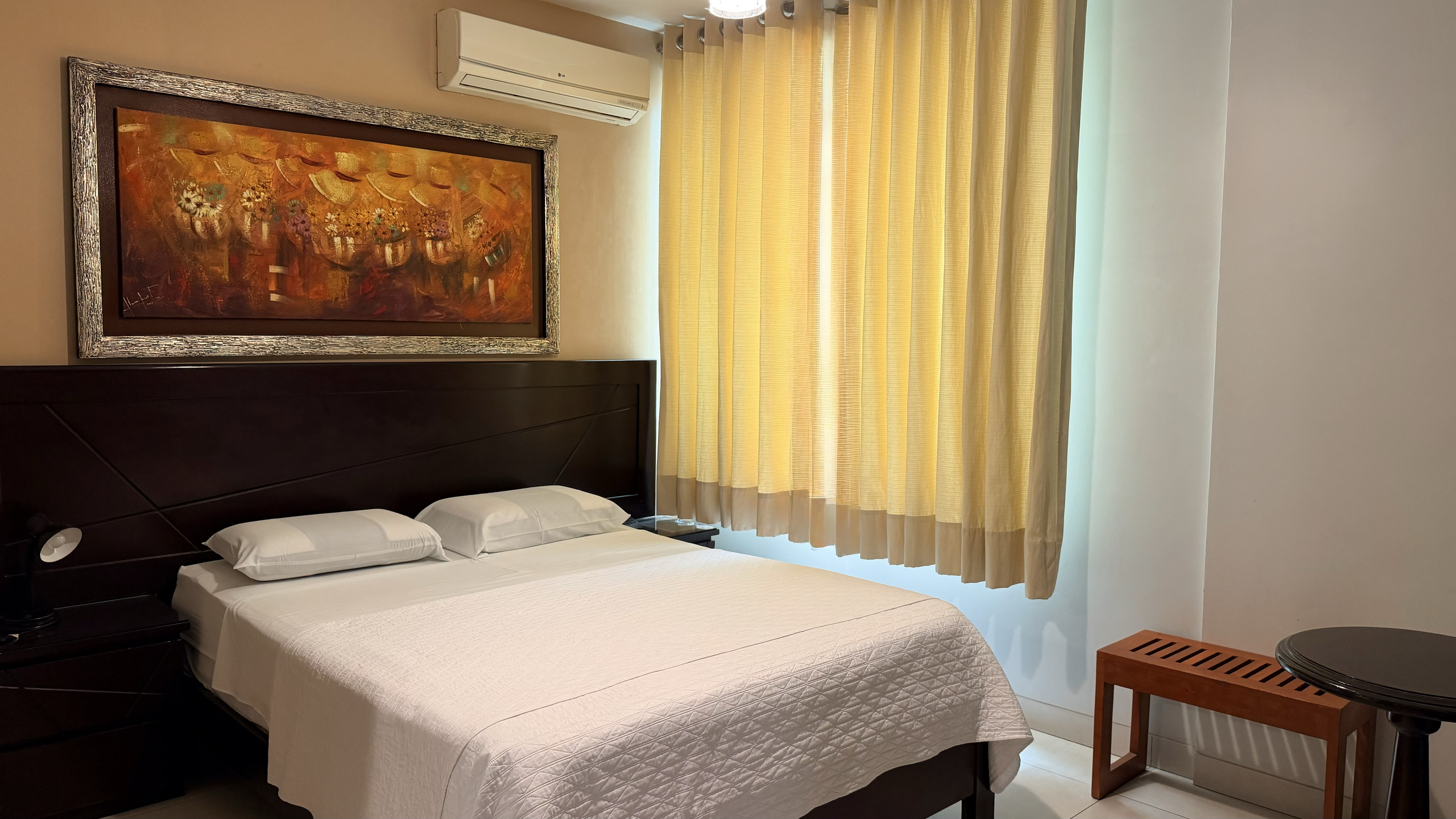 Standard Matrimonial Room at Cacique Hotel