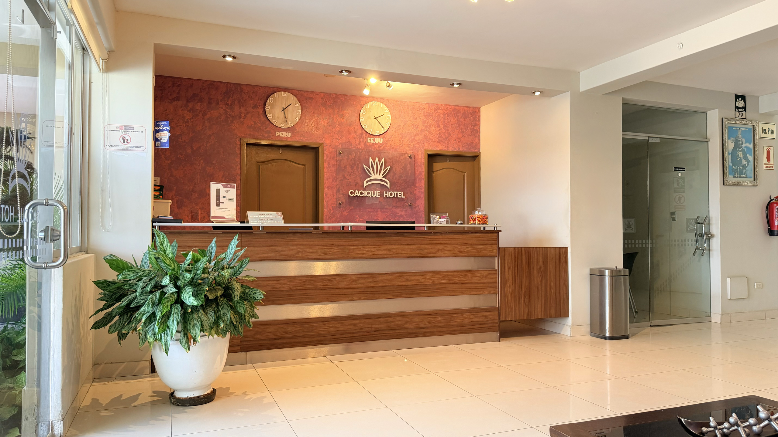 Front desk at Cacique Hotel, staffed 24 hours a day